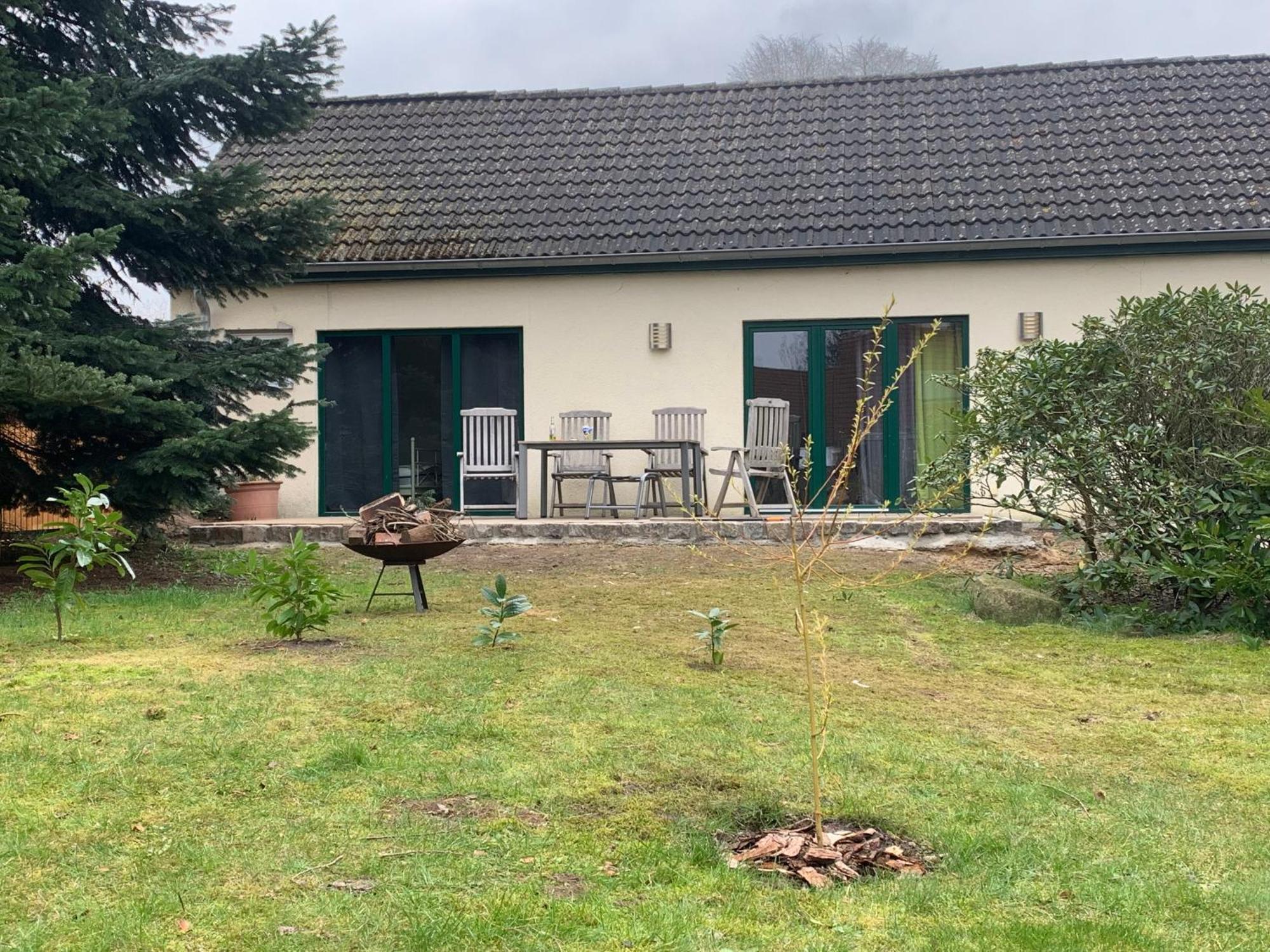 Mf Guesthouse Sukow  Экстерьер фото